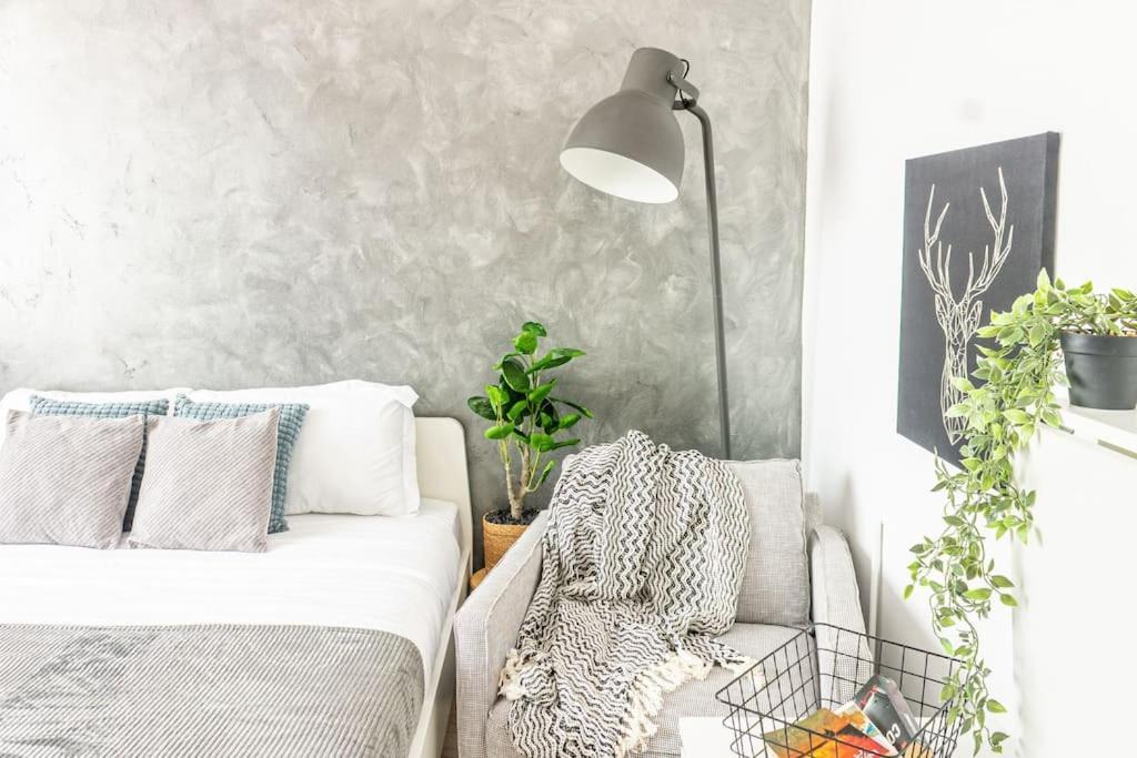 Cosy Nest M&N Condos Bucureşti Ngoại thất bức ảnh