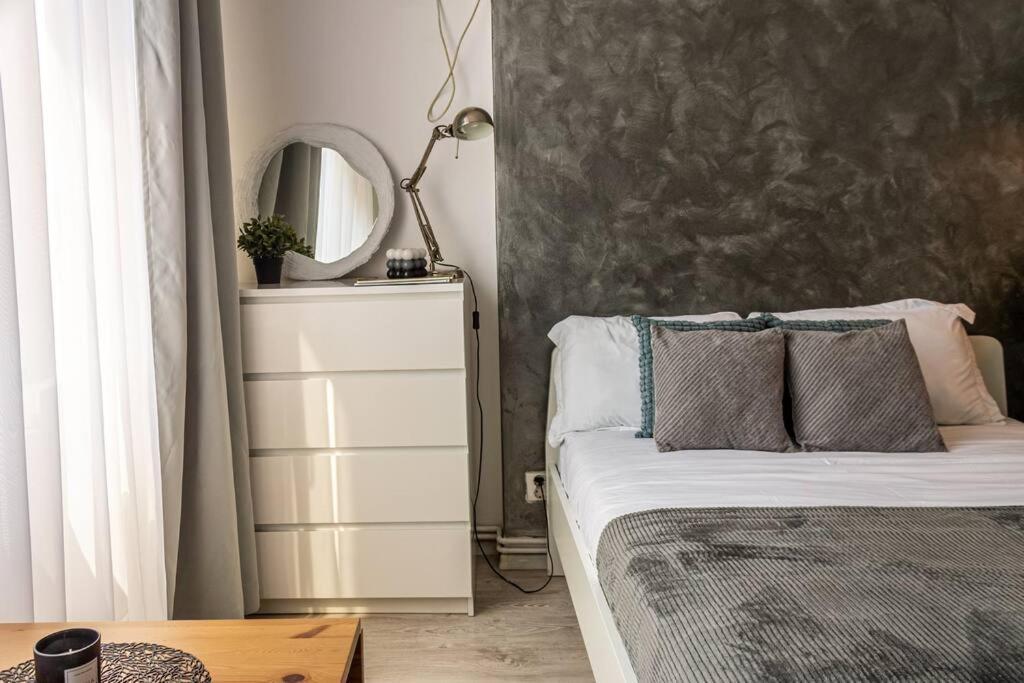 Cosy Nest M&N Condos Bucureşti Ngoại thất bức ảnh