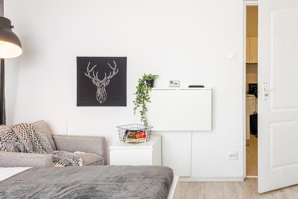 Cosy Nest M&N Condos Bucureşti Ngoại thất bức ảnh